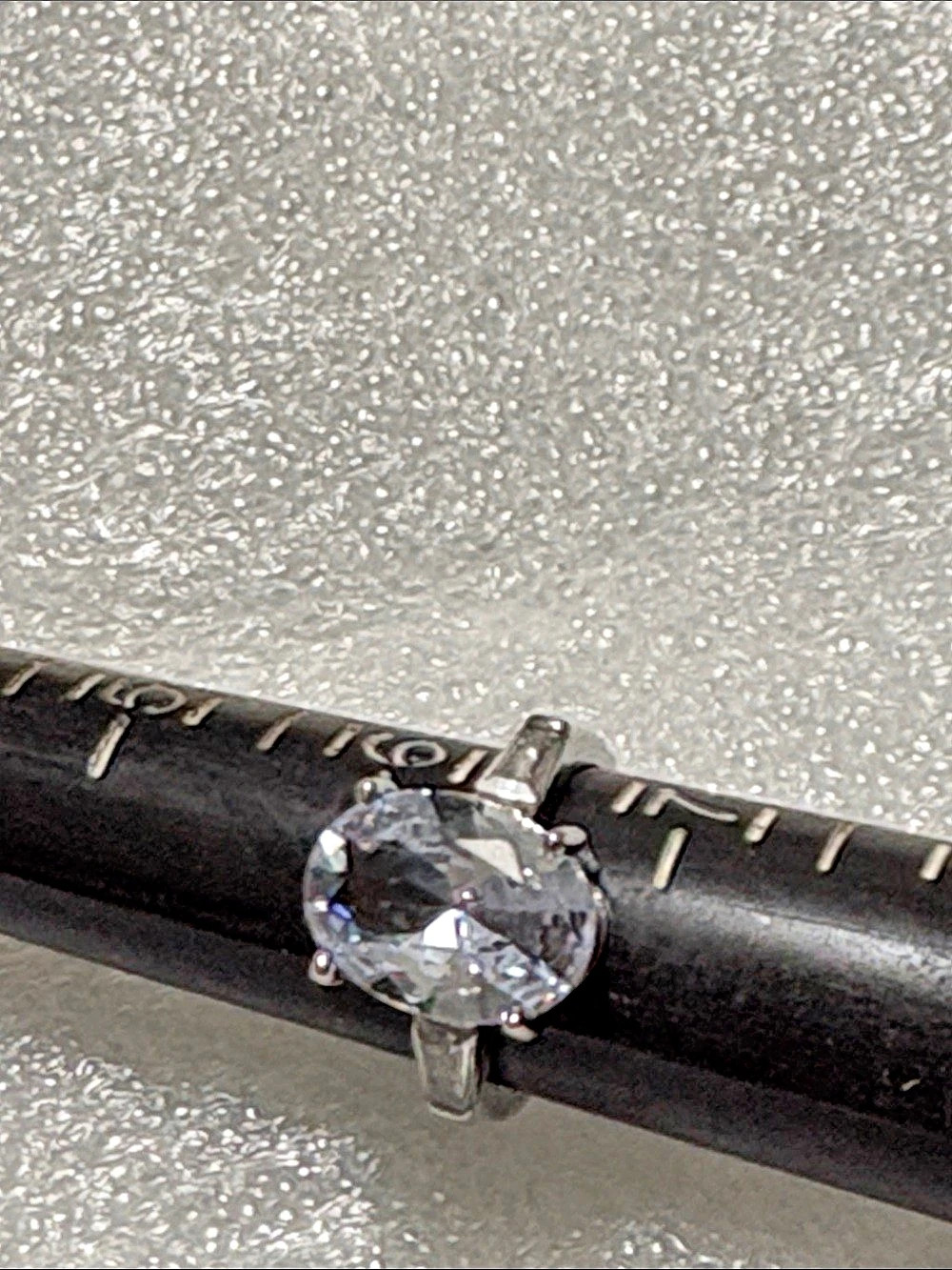 Clear Stone Silver-Tone Ring Like New 6